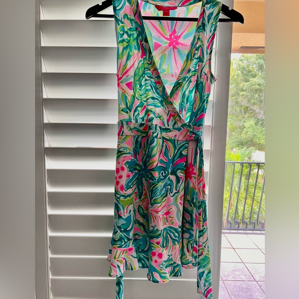 Lilly Pulitzer wrap dress size XS mint condition